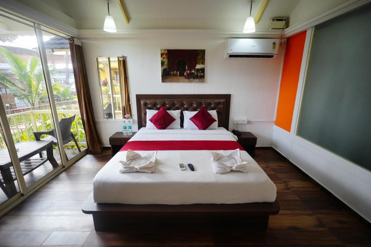 Sunset & Waves Resort, Mandrem Beach Exterior foto